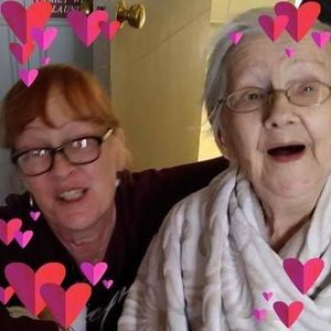 Meet your Posher, Britta